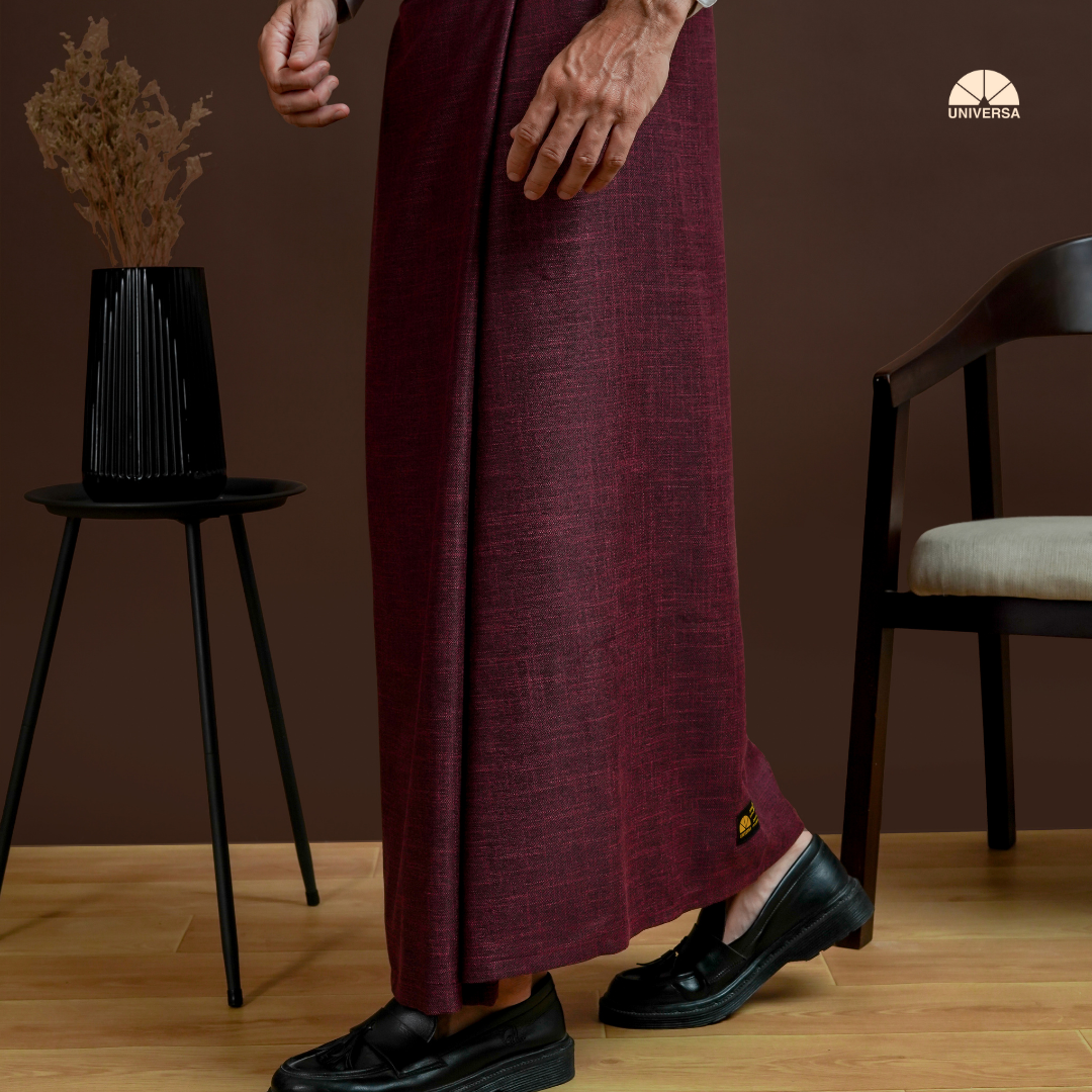 Sarung Maroon
