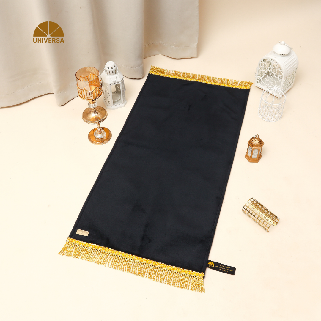 Sajadah Black (M)